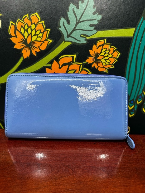 Vivienne Westwood Fiocco Bow Patent Zip Around Wallet Acqua (C3) - Picture 7 of 13